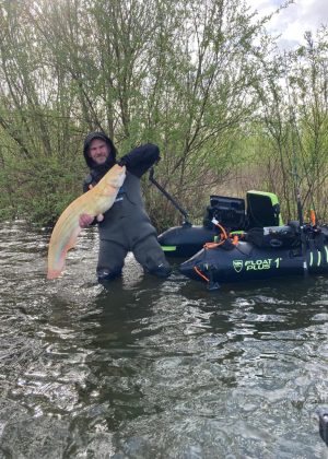 Meerval albino Fishing Adventure Lake Bellyboot 2023-04-27