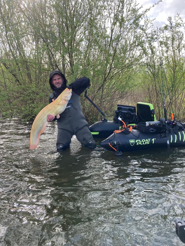 Meerval albino Fishing Adventure Lake Bellyboot 2023-04-27